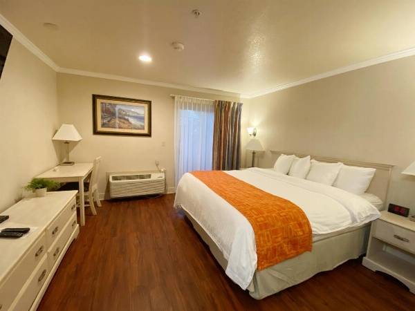 Monarch Valley Inn Marina at Monterey Bay image 6